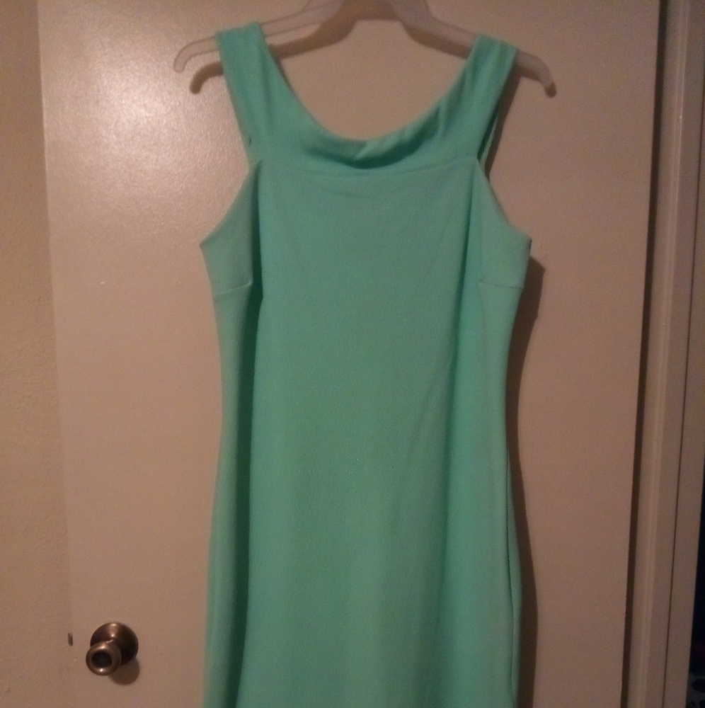 Sleeveless dress